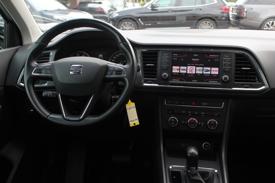 Seat Ateca 1.4 EcoTSI Style / Trekhaak / Panoramadak / Camera / 18'' / Navigatie / LED Koplampen / Dodehoek / DAB / ACC