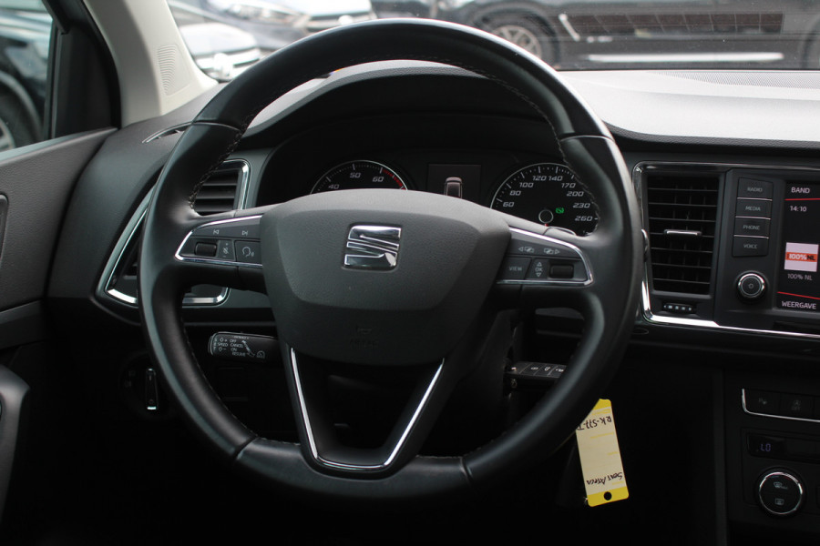 Seat Ateca 1.4 EcoTSI Style / Trekhaak / Panoramadak / Camera / 18'' / Navigatie / LED Koplampen / Dodehoek / DAB / ACC