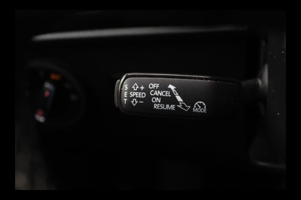 Seat Ateca 1.4 EcoTSI Style / Trekhaak / Panoramadak / Camera / 18'' / Navigatie / LED Koplampen / Dodehoek / DAB / ACC