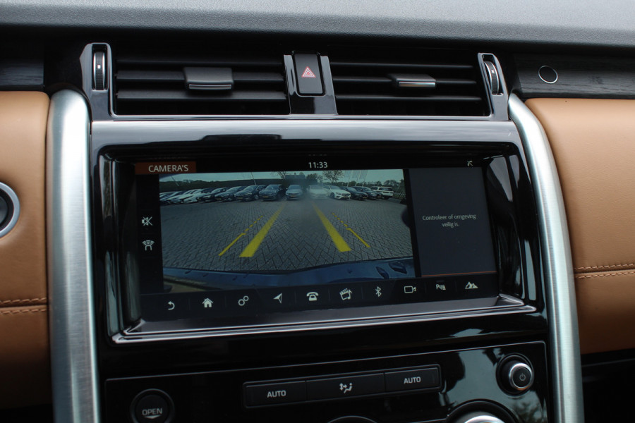 Land Rover Discovery 2.0 Td4 HSE Luxury / Trekhaak / Panoramadak / Camera / 22'' / Luchtvering / Keyless / DAB / Cruise Control