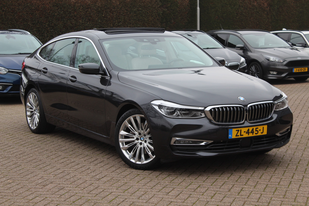 BMW 6 Serie Gran Turismo 630i High Exe. Edition 68.661 km! / Panoramadak / 360Camera / Head-up / Luchtvering / 20'' / Luxe Leder / Safety Pack / Luxury Line / Navigatie / Stoelverwarming BMW 6 Serie Gran Turismo 630i High Exe. Edition 68.661 km! / Panoramadak / 360Camera / Head-up / Luchtvering / 20'' / Luxe Leder / Safety Pack / Luxury Line / Navigatie / Stoelverwarming