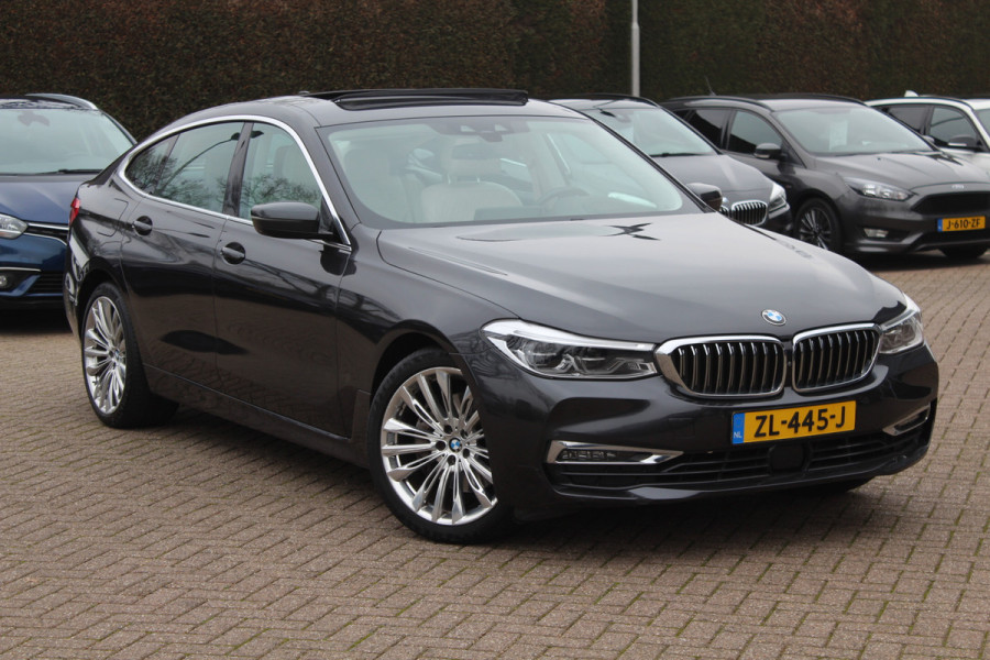 BMW 6 Serie Gran Turismo 630i High Exe. Edition 68.661 km! / Panoramadak / 360Camera / Head-up / Luchtvering / 20'' / Luxe Leder / Safety Pack / Luxury Line / Navigatie / Stoelverwarming