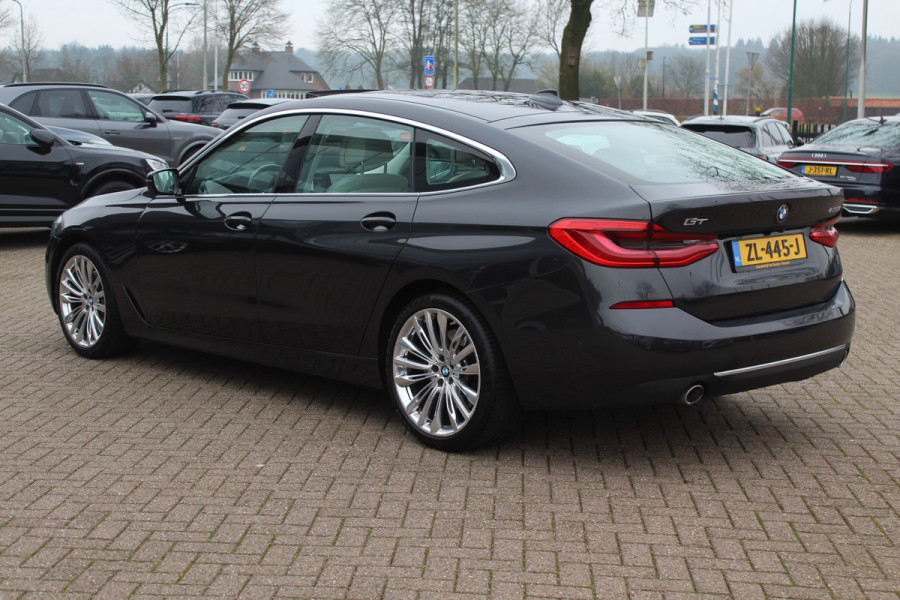 BMW 6 Serie Gran Turismo 630i High Exe. Edition 68.661 km! / Panoramadak / 360Camera / Head-up / Luchtvering / 20'' / Luxe Leder / Safety Pack / Luxury Line / Navigatie / Stoelverwarming