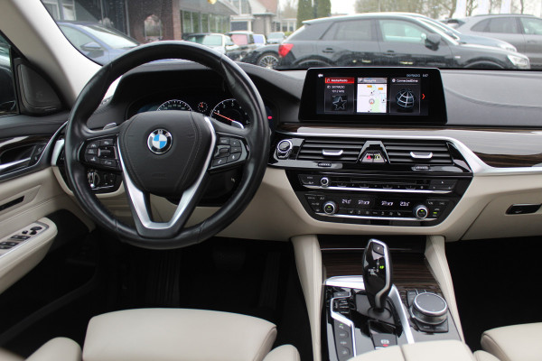 BMW 6 Serie Gran Turismo 630i High Exe. Edition 68.661 km! / Panoramadak / 360Camera / Head-up / Luchtvering / 20'' / Luxe Leder / Safety Pack / Luxury Line / Navigatie / Stoelverwarming