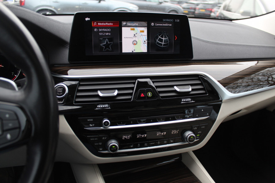 BMW 6 Serie Gran Turismo 630i High Exe. Edition 68.661 km! / Panoramadak / 360Camera / Head-up / Luchtvering / 20'' / Luxe Leder / Safety Pack / Luxury Line / Navigatie / Stoelverwarming