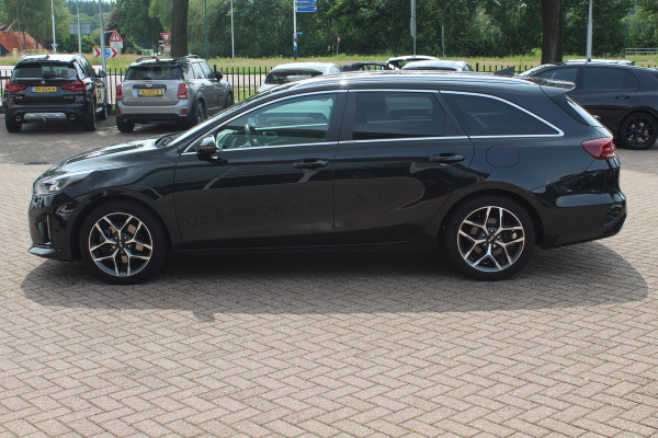 Kia Ceed Sportswagon 1.5 T-GDi GT-Line / Camera / Apple CarPlay / Keyless / 17'' / Stuurverwarming / Getint glas / DAB / Stoelverwarming