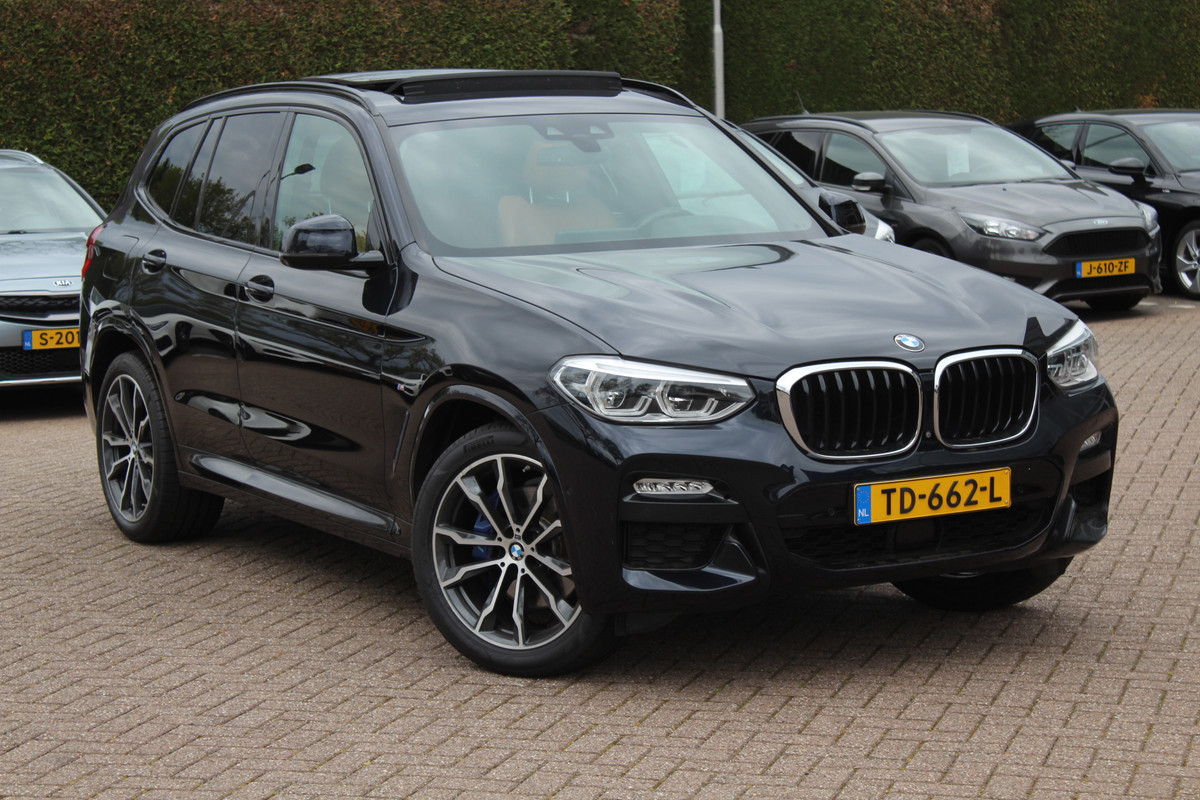 BMW X3 xDrive30i High Exe. M Sport / Trekhaak / Panoramadak / 360Camera / Head-up / Keyless / 20'' / Leder / Navigatie / ACC / Dodehoek / DAB / Stoelverwarming BMW X3 xDrive30i High Exe. M Sport / Trekhaak / Panoramadak / 360Camera / Head-up / Keyless / 20'' / Leder / Navigatie / ACC / Dodehoek / DAB / Stoelverwarming