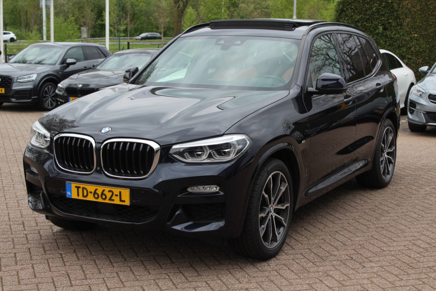 BMW X3 xDrive30i High Exe. M Sport / Trekhaak / Panoramadak / 360Camera / Head-up / Keyless / 20'' / Leder / Navigatie / ACC / Dodehoek / DAB / Stoelverwarming