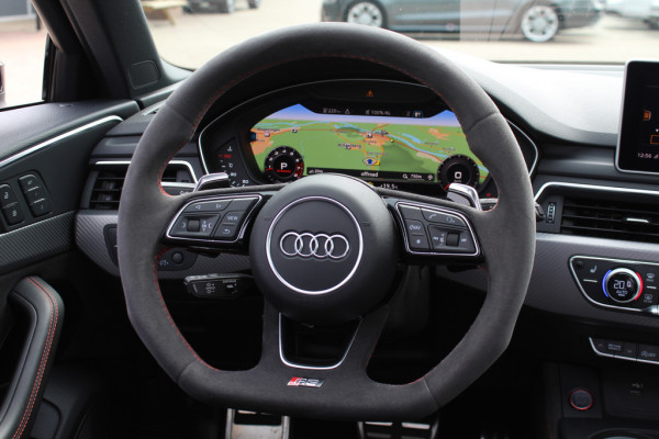 Audi RS4 Avant 2.9 TFSI quattro / Milltek / Panoramadak / Camera / Head-up / Sportuitlaat / 20'' / Luxe Leder / Dodehoek / Virtual Cockpit / Stoelmassage / B&O