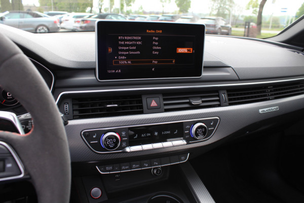 Audi RS4 Avant 2.9 TFSI quattro / Milltek / Panoramadak / Camera / Head-up / Sportuitlaat / 20'' / Luxe Leder / Dodehoek / Virtual Cockpit / Stoelmassage / B&O