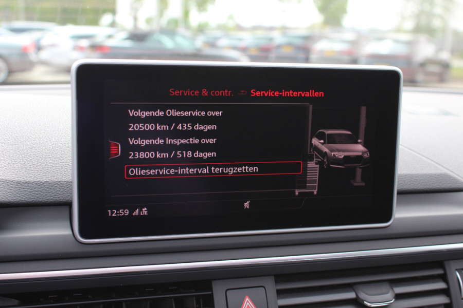 Audi RS4 Avant 2.9 TFSI quattro / Milltek / Panoramadak / Camera / Head-up / Sportuitlaat / 20'' / Luxe Leder / Dodehoek / Virtual Cockpit / Stoelmassage / B&O