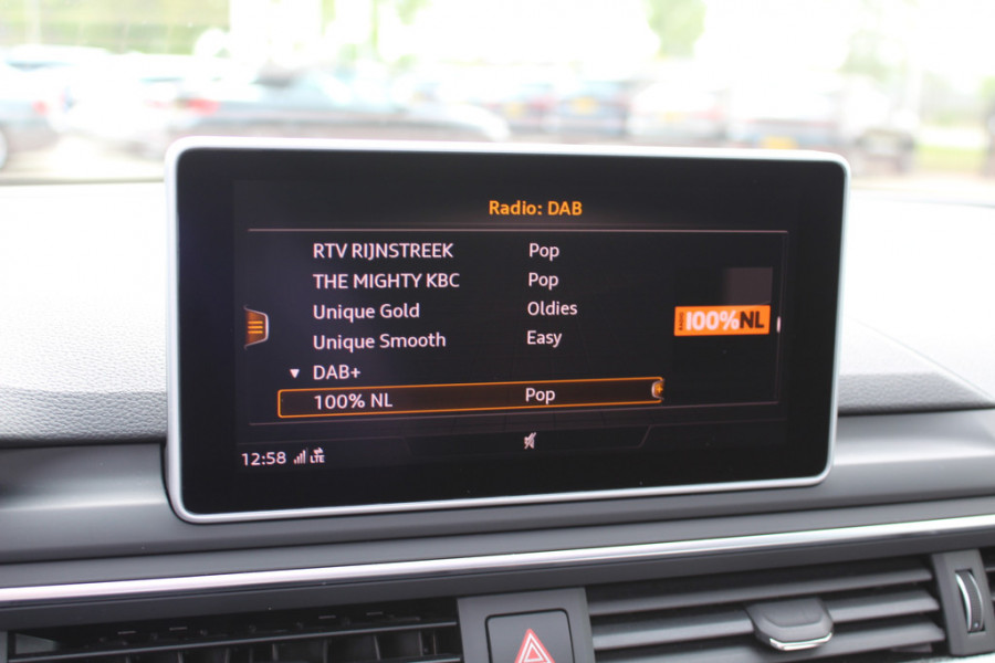 Audi RS4 Avant 2.9 TFSI quattro / Milltek / Panoramadak / Camera / Head-up / Sportuitlaat / 20'' / Luxe Leder / Dodehoek / Virtual Cockpit / Stoelmassage / B&O