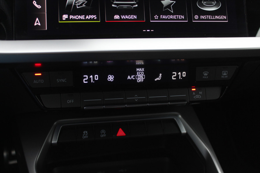 Audi A3 Sportback 30 TFSI S edition 32.429 km! / Virtual Cockpit / Apple CarPlay / Full LED / 17'' / Navigatie / Half leder / Parkeerhulp achter / ACC