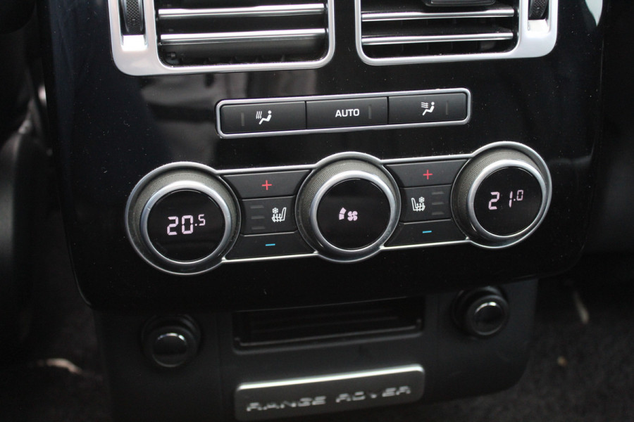Land Rover Range Rover 3.0 SDV6 Hybrid Autobiography / Trekhaak / Panoramadak / Head-up / 22'' / Leder / Keyless / Meridian / Dodehoek / DAB