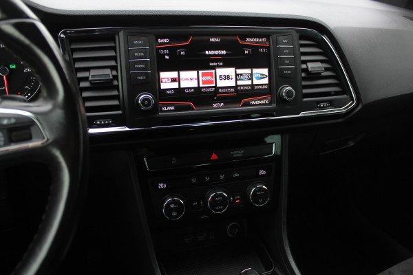 Seat Ateca 1.4 EcoTSI Xcellence / Camera / Navigatie / Cruise Control / LED Koplampen / 18'' / Getint glas