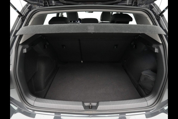 Volkswagen Golf 1.0 TSI 90pk Navi via App Pdc Clima Acc 315