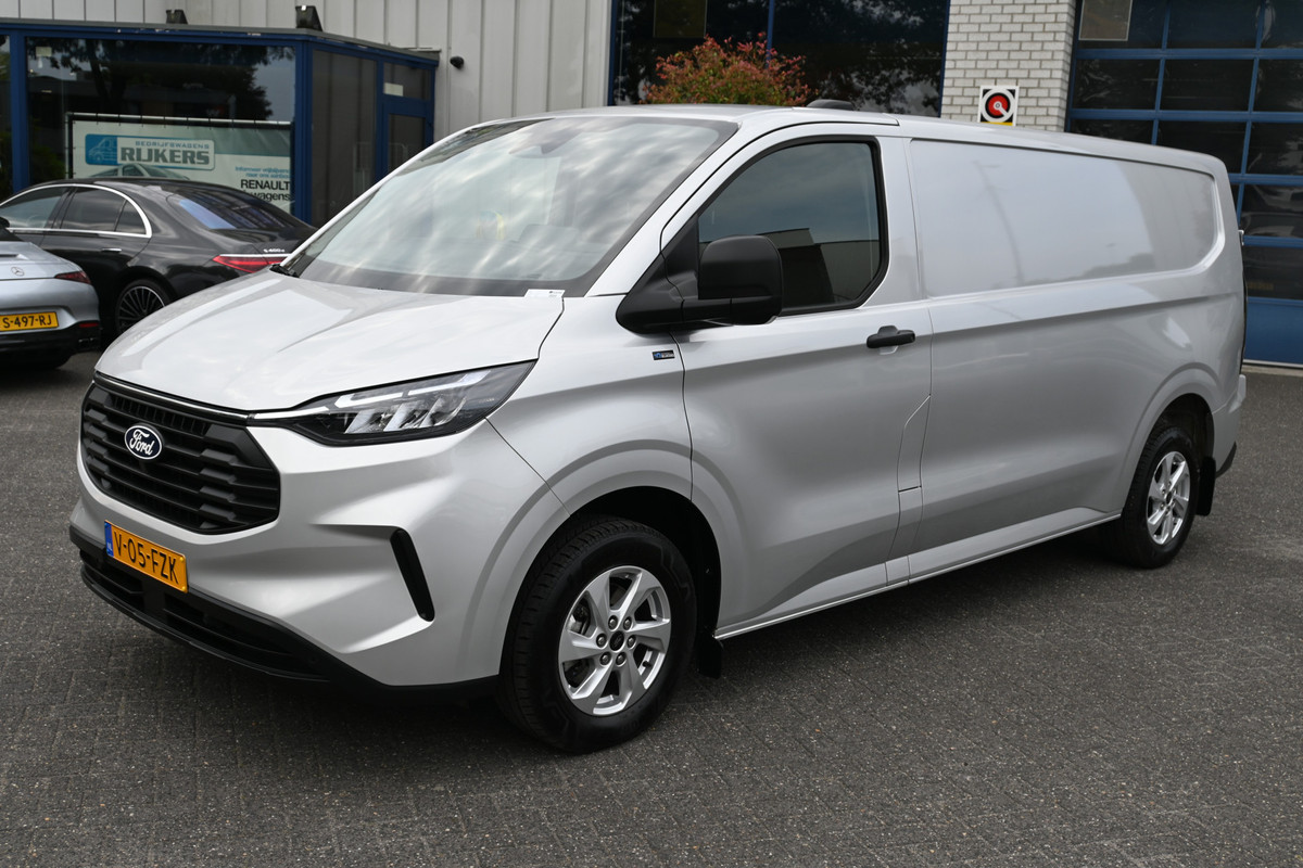 Ford Transit Custom 320 2.0 TDCI L2 Trend LED, Adaptive cruise control, Navigatie, Trekhaak Ford Transit Custom 320 2.0 TDCI L2 Trend LED, Adaptive cruise control, Navigatie, Trekhaak