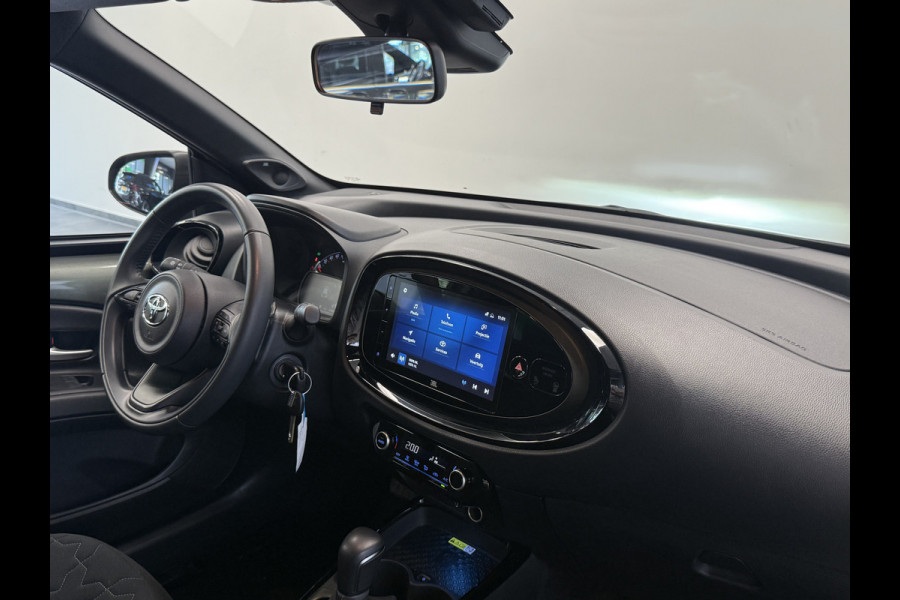 Toyota Aygo X 1.0 VVT-i S-CVT Envy 5-Drs. ClimateControl 18'lmv Navigatie 24 maanden garantie mogelijk (*vraag naar de voorwaarden)