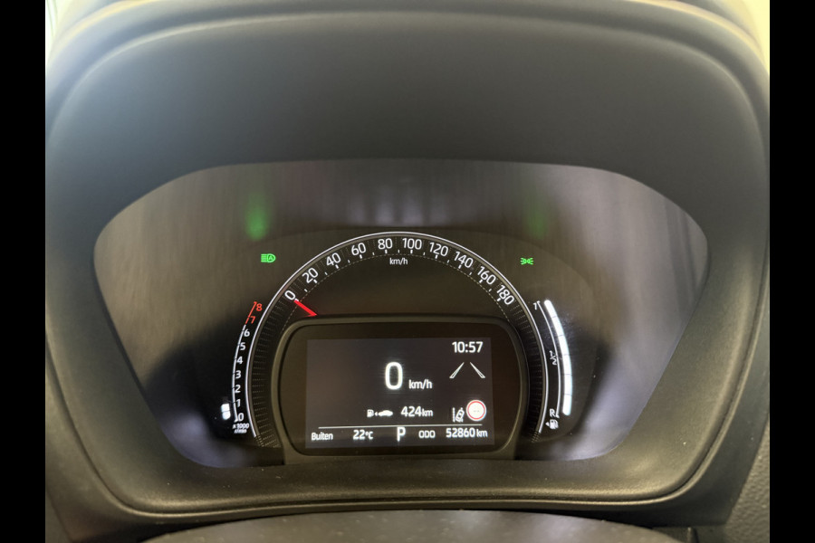 Toyota Aygo X 1.0 VVT-i S-CVT Envy 5-Drs. ClimateControl 18'lmv Navigatie 24 maanden garantie mogelijk (*vraag naar de voorwaarden)