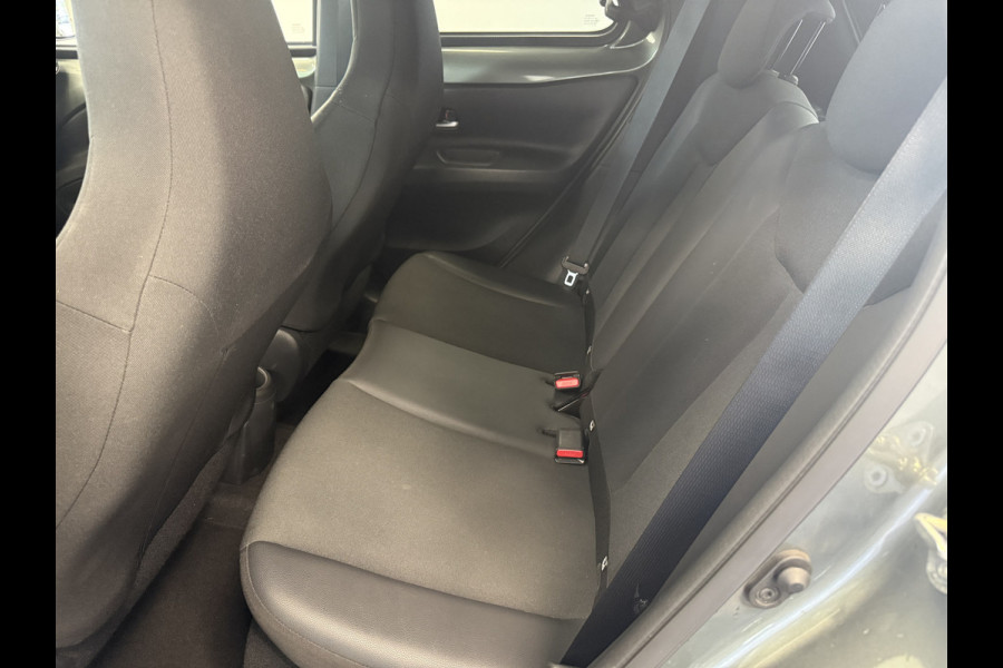 Toyota Aygo X 1.0 VVT-i S-CVT Envy 5-Drs. ClimateControl 18'lmv Navigatie 24 maanden garantie mogelijk (*vraag naar de voorwaarden)