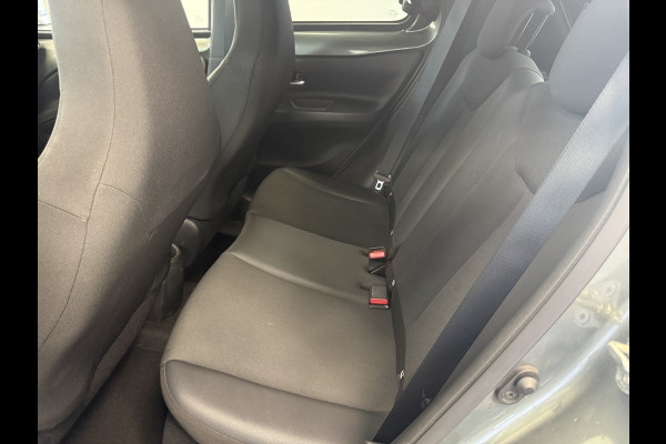 Toyota Aygo X 1.0 VVT-i S-CVT Envy 5-Drs. ClimateControl 18'lmv Navigatie 24 maanden garantie mogelijk (*vraag naar de voorwaarden)