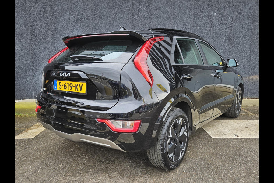 Kia Niro EV DynamicLine 64.8 kWh Gratis Laadpaal | Automaat | Camera | Navi | H-Leder | Apple Carplay/Android Auto | Key-Less | Clima | 17" Velgen | PDC | Cruise | LED |