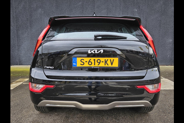 Kia Niro EV DynamicLine 64.8 kWh Gratis Laadpaal | Automaat | Camera | Navi | H-Leder | Apple Carplay/Android Auto | Key-Less | Clima | 17" Velgen | PDC | Cruise | LED |
