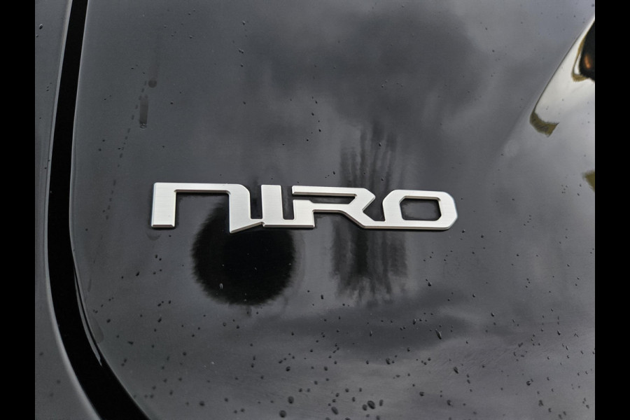 Kia Niro EV DynamicLine 64.8 kWh Gratis Laadpaal | Automaat | Camera | Navi | H-Leder | Apple Carplay/Android Auto | Key-Less | Clima | 17" Velgen | PDC | Cruise | LED |
