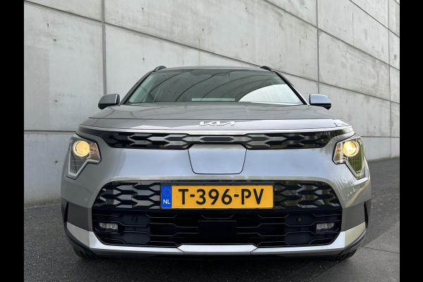 Kia Niro EV DynamicLine 64.8 kWh Gratis Laadpaal | Automaat | Camera | Navi | H-Leder | Apple Carplay/Android Auto | Key-Less | Clima | 17" Velgen | PDC | Cruise | LED |