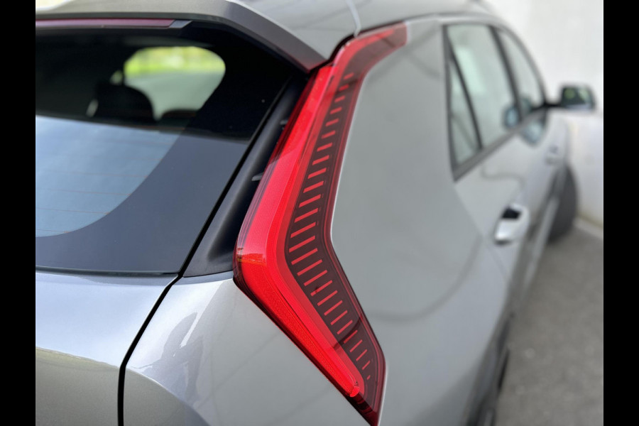 Kia Niro EV DynamicLine 64.8 kWh Gratis Laadpaal | Automaat | Camera | Navi | H-Leder | Apple Carplay/Android Auto | Key-Less | Clima | 17" Velgen | PDC | Cruise | LED |