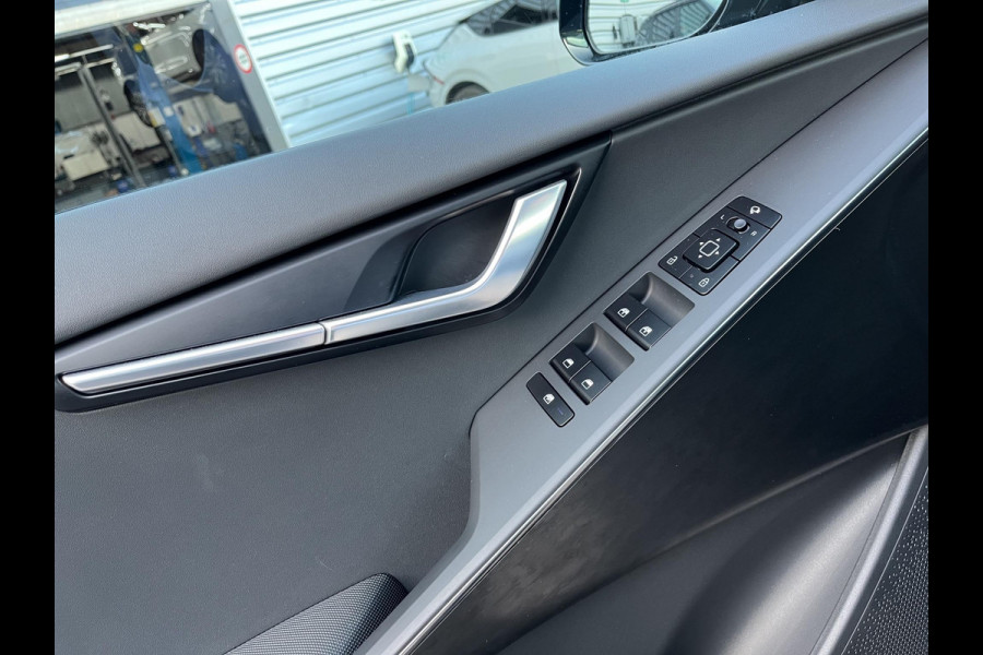 Kia Niro EV DynamicLine 64.8 kWh Gratis Laadpaal | Automaat | Clima | Camera | Cruise | H-Leder | Apple Carplay & Android Auto |