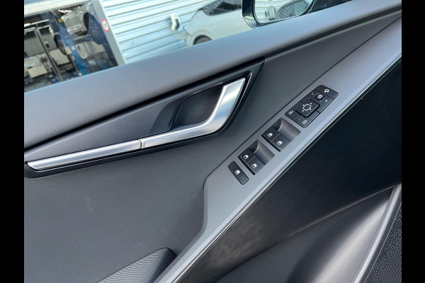 Kia Niro EV DynamicLine 64.8 kWh Gratis Laadpaal | Automaat | Clima | Camera | Cruise | H-Leder | Apple Carplay & Android Auto |