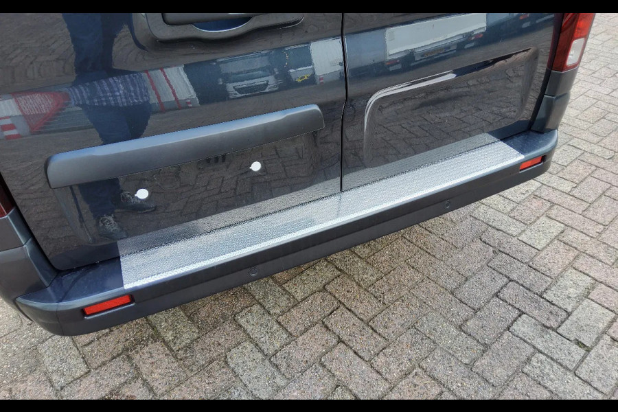 Renault Trafic 150 PK AUTOMAAT L2H1 GESLOTEN - EURO 6 - GRIJS COMETE METALLIC - V-58-JPX - BPM VRIJ!