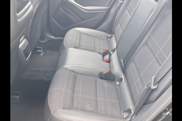 Mercedes-Benz A-Klasse 180 AMG Styling | LED | NAVI | PDC | Trekhaak 1200kg | (occasion)