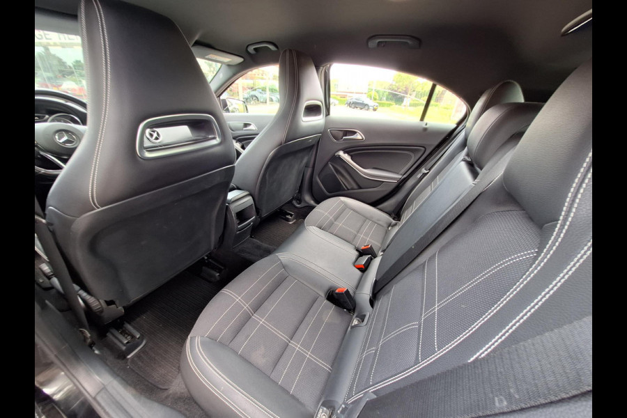 Mercedes-Benz A-Klasse 180 AMG Styling | LED | NAVI | PDC | Trekhaak 1200kg | (occasion)