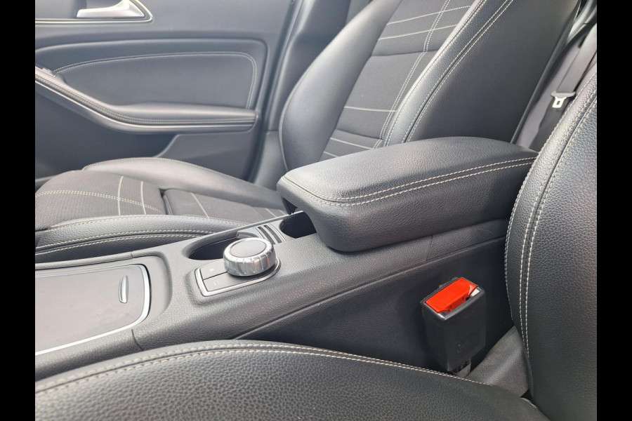 Mercedes-Benz A-Klasse 180 AMG Styling | LED | NAVI | PDC | Trekhaak 1200kg | (occasion)