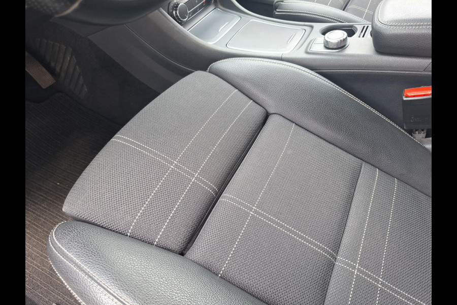 Mercedes-Benz A-Klasse 180 AMG Styling | LED | NAVI | PDC | Trekhaak 1200kg | (occasion)