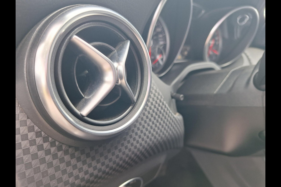 Mercedes-Benz A-Klasse 180 AMG Styling | LED | NAVI | PDC | Trekhaak 1200kg | (occasion)