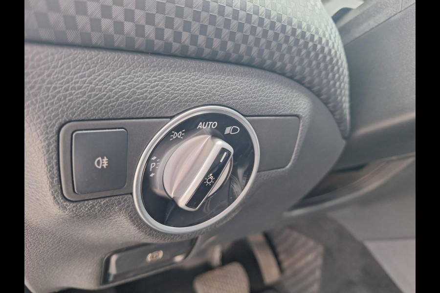Mercedes-Benz A-Klasse 180 AMG Styling | LED | NAVI | PDC | Trekhaak 1200kg | (occasion)