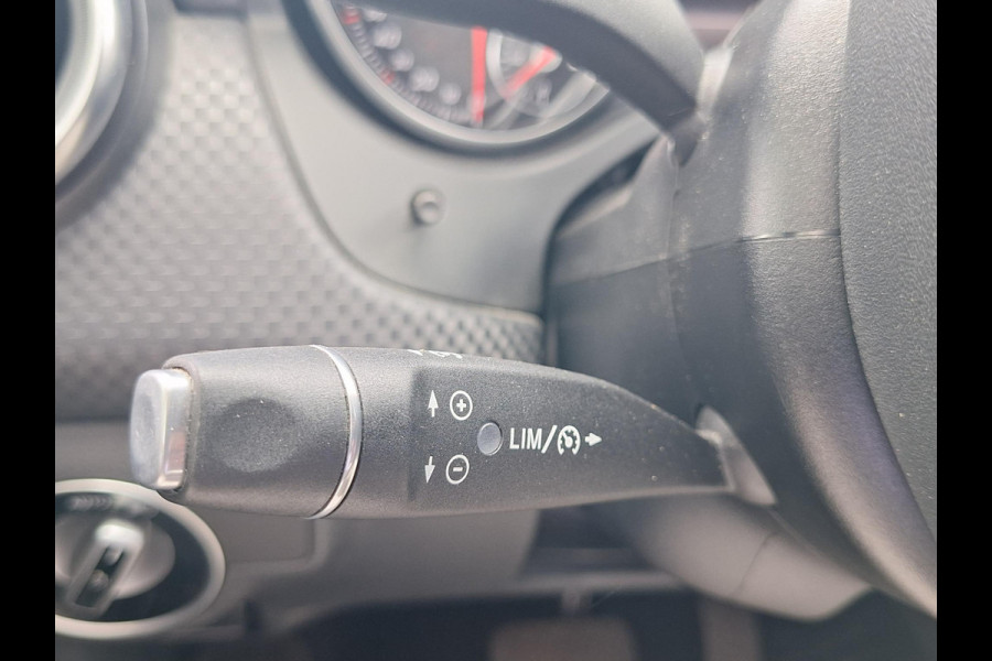 Mercedes-Benz A-Klasse 180 AMG Styling | LED | NAVI | PDC | Trekhaak 1200kg | (occasion)