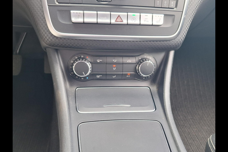 Mercedes-Benz A-Klasse 180 AMG Styling | LED | NAVI | PDC | Trekhaak 1200kg | (occasion)