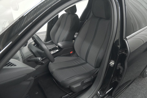 Peugeot e-208 EV Allure 50 kWh | 3 Fase Laadfunctie | Parkeersensoren | Apple Carplay