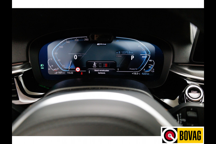 BMW 5 Serie 545e xDrive High Executive M-sport 394 PK | Pano | Trekhaak elec. | Volledig leder 360 Camera, Stoel- en stuurverwarming