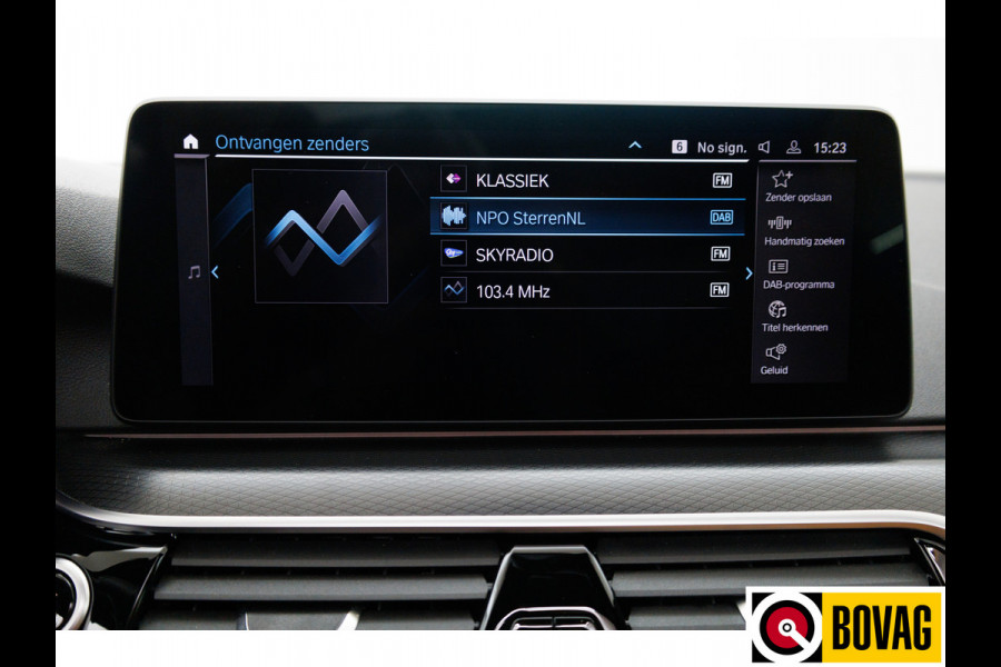 BMW 5 Serie 545e xDrive High Executive M-sport 394 PK | Pano | Trekhaak elec. | Volledig leder 360 Camera, Stoel- en stuurverwarming