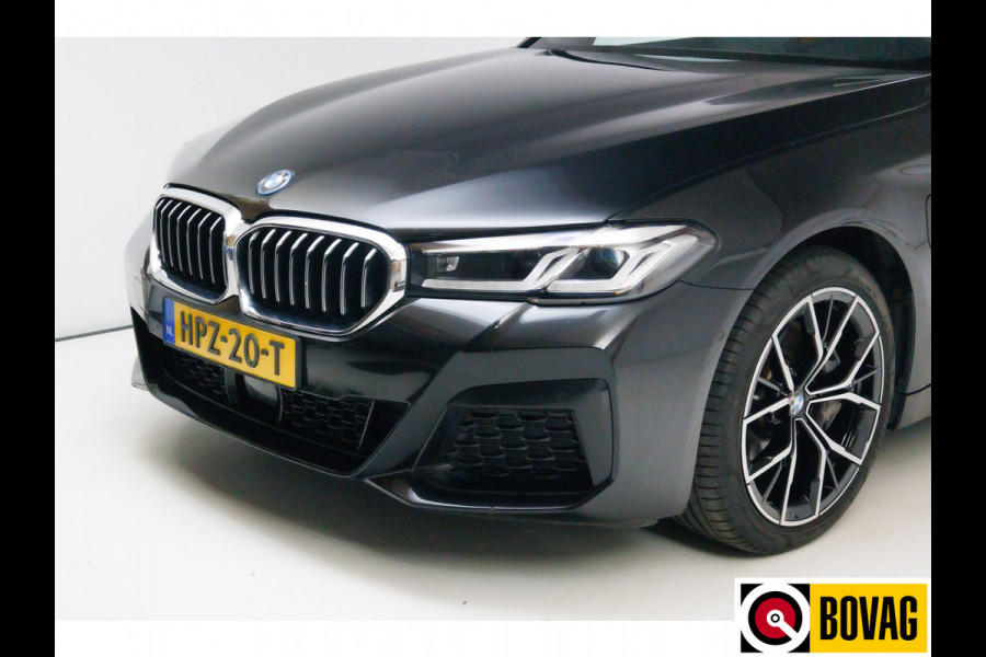 BMW 5 Serie 545e xDrive High Executive M-sport 394 PK | Pano | Trekhaak elec. | Volledig leder 360 Camera, Stoel- en stuurverwarming