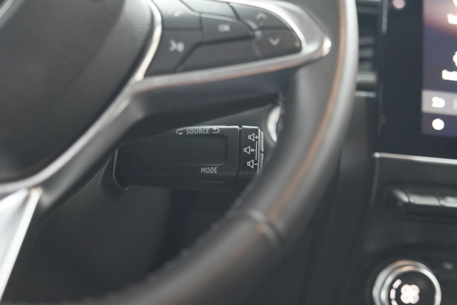 Renault Captur TCe 90 Techno | 360 Camera | 9.3 Inch Grootscherm | Apple Carplay | Navigatie