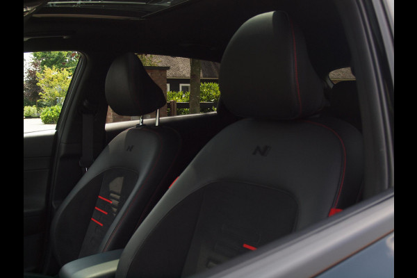 Hyundai Kona 1.6 GDI HEV N Line Sky | Panoramadak | 360 Camera | Apple Carplay | Stoelverwarming | NL-Auto |