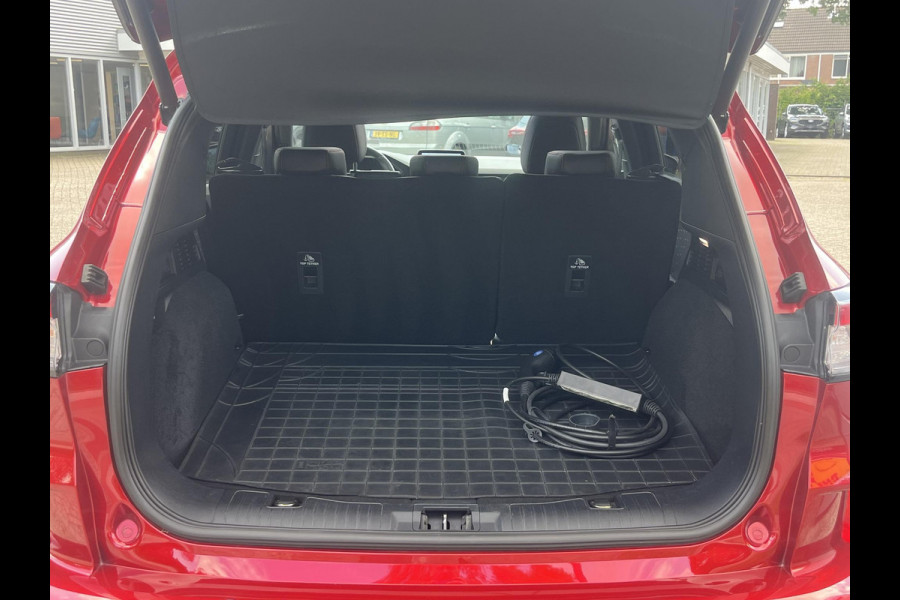 Ford Kuga 2.5 PHEV ST-Line X 225pk | Panoramadak | Winter pack | Adaptive cruise control | Head up display | 19 inch
