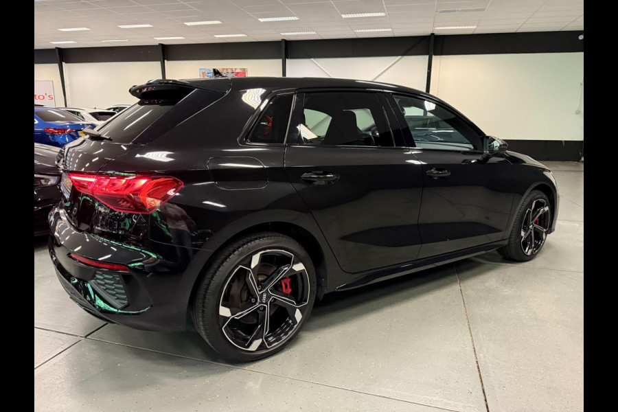 Audi A3 Sportback 45 TFSI e S edition Competition SFEERVERL/NAVI/V-COCKPIT/DAB/B&O/LEDER///
