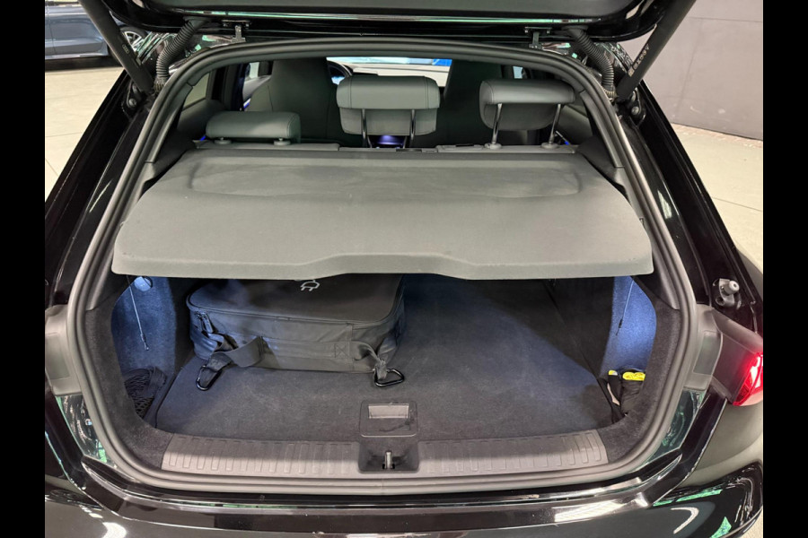 Audi A3 Sportback 45 TFSI e S edition Competition SFEERVERL/NAVI/V-COCKPIT/DAB/B&O/LEDER///